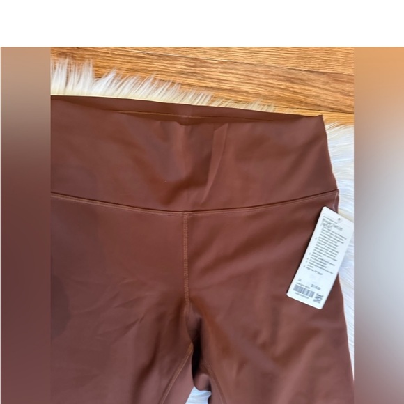NWT Lululemon Wunder Train Tight - Picture 3 of 9